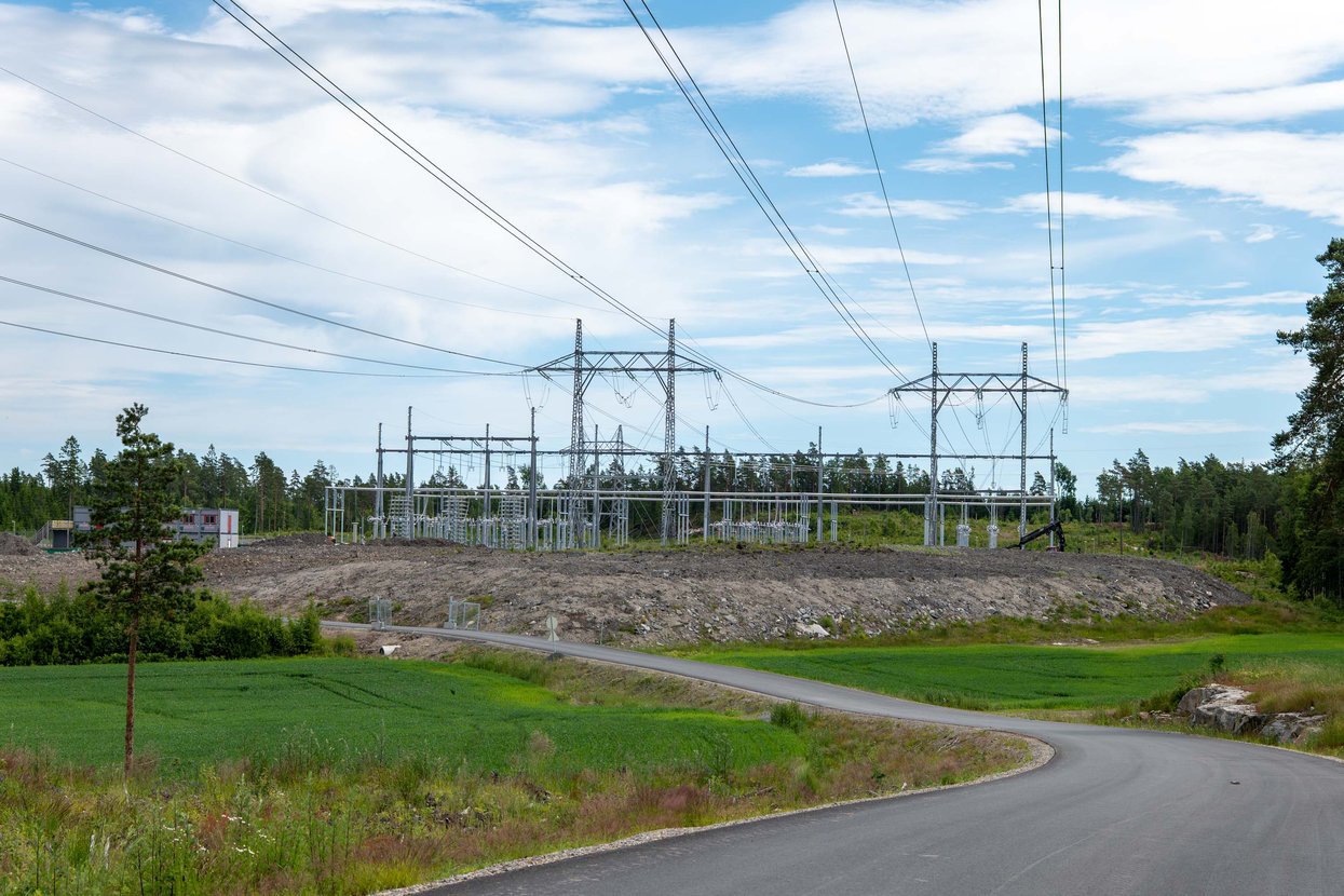 Bilde av stasjon fra vei 