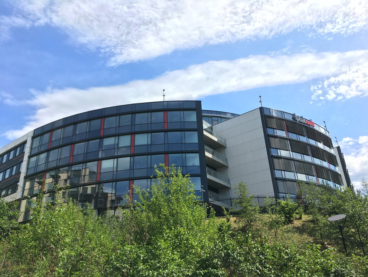 Fasade av hovedkontoret 