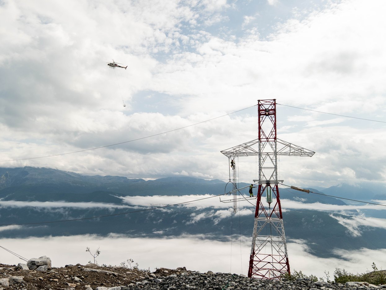Bilde av mast i Aurland-Sogndal-prosjektet
