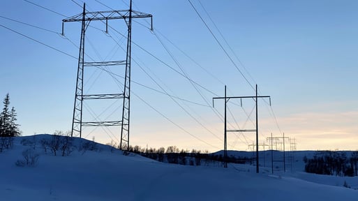 Bilde av master på Korgfjellet