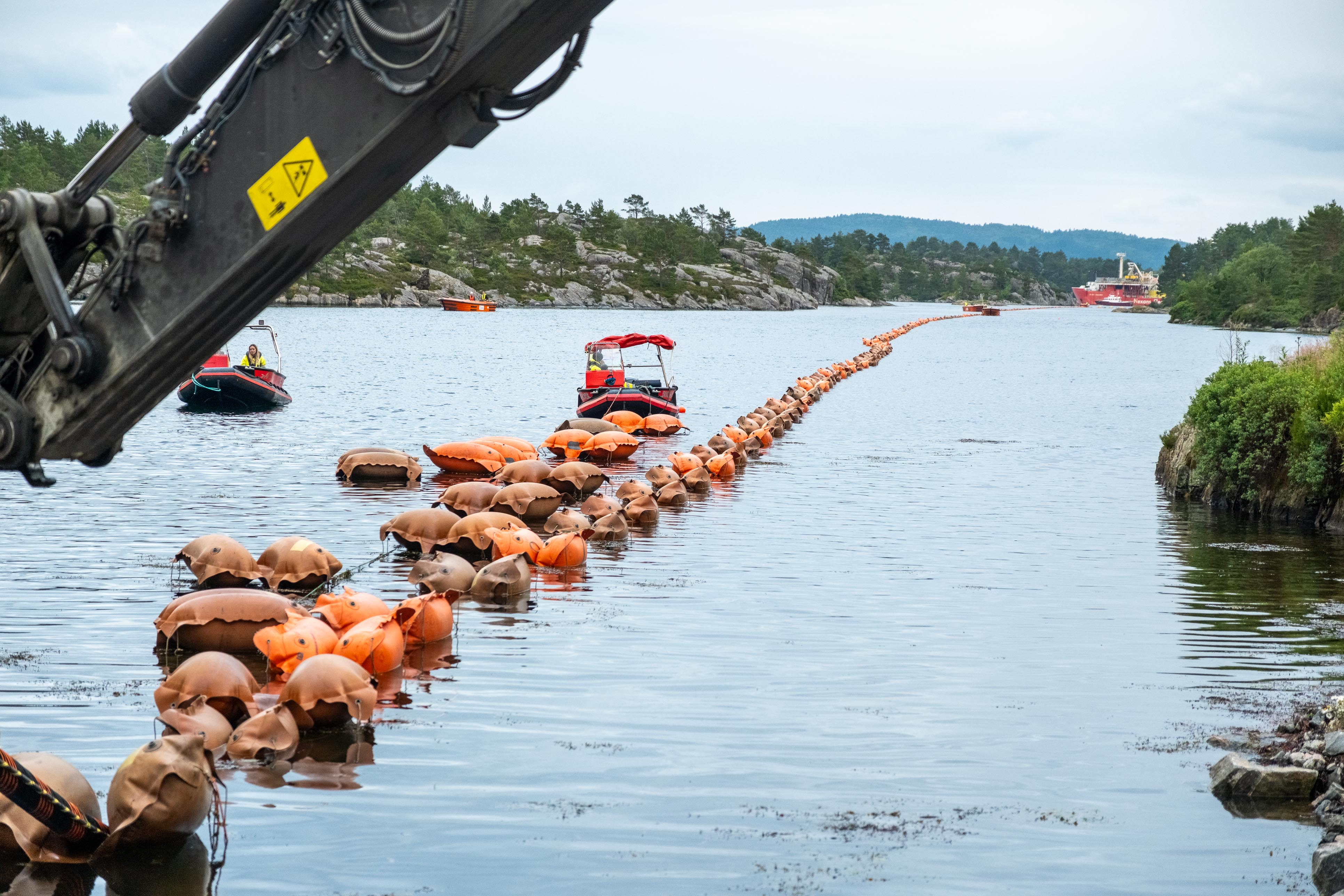 Bilde av kabel i fjorden