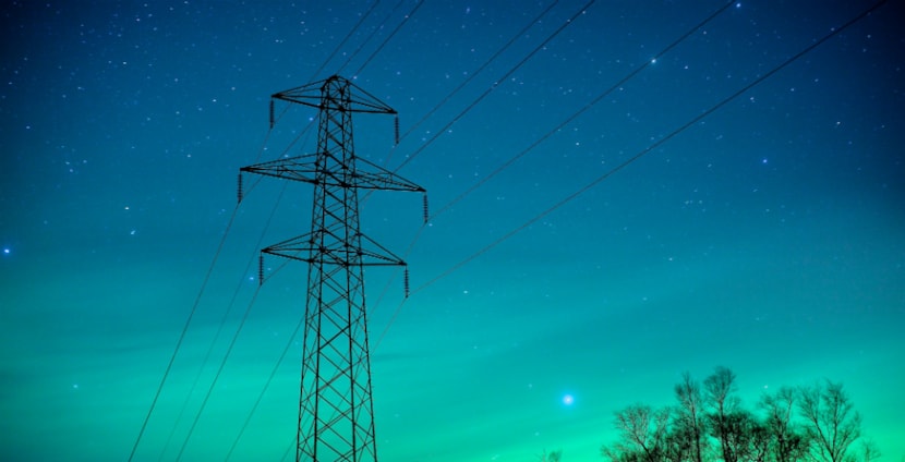 Dekorativ- mast og nordlys