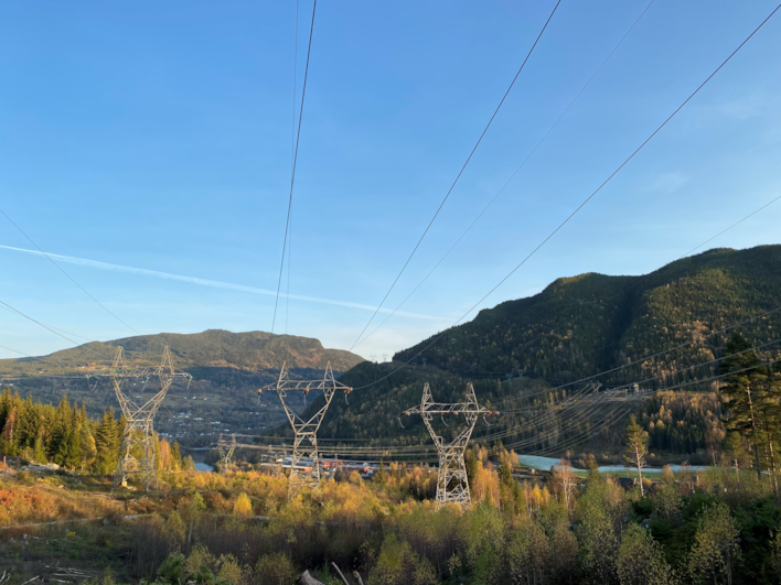 Bilde av strømmaster