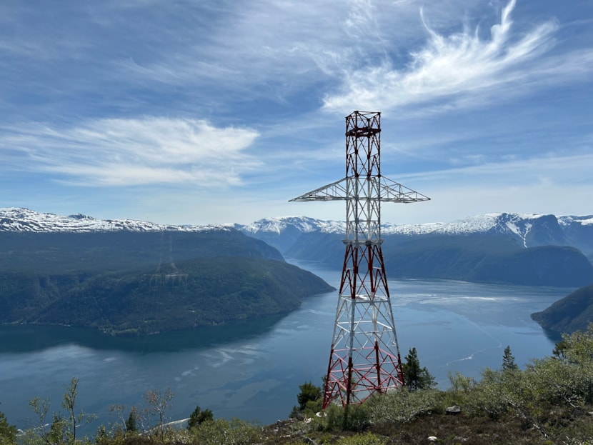 Illustrasjonsfoto av en strømmast.